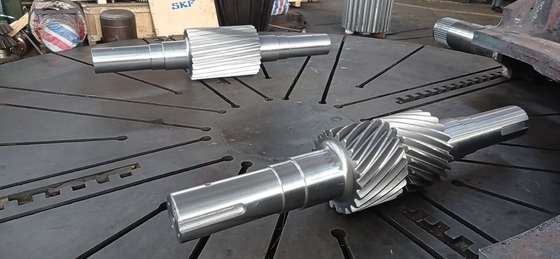 Aangepaste transmissie-reserveonderdelen Spiraalvormige tandwielassen SAE 4340 staal