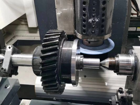 Van de de Treintransmissie 17CrNiMo6 van het hoge snelheids Enige Spiraalvormige Toestel het Staalpignon Ra0.8