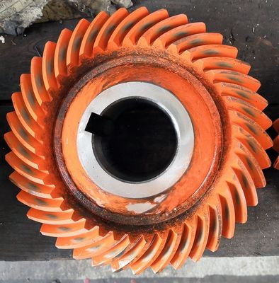 Geoptimaliseerde efficiëntie Spiraal Bevel Gear voor krachtoverdracht in machines en apparatuur