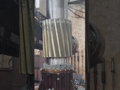 Precisie CNC bewerkte schuine tandwielas voor krachtoverbrenging